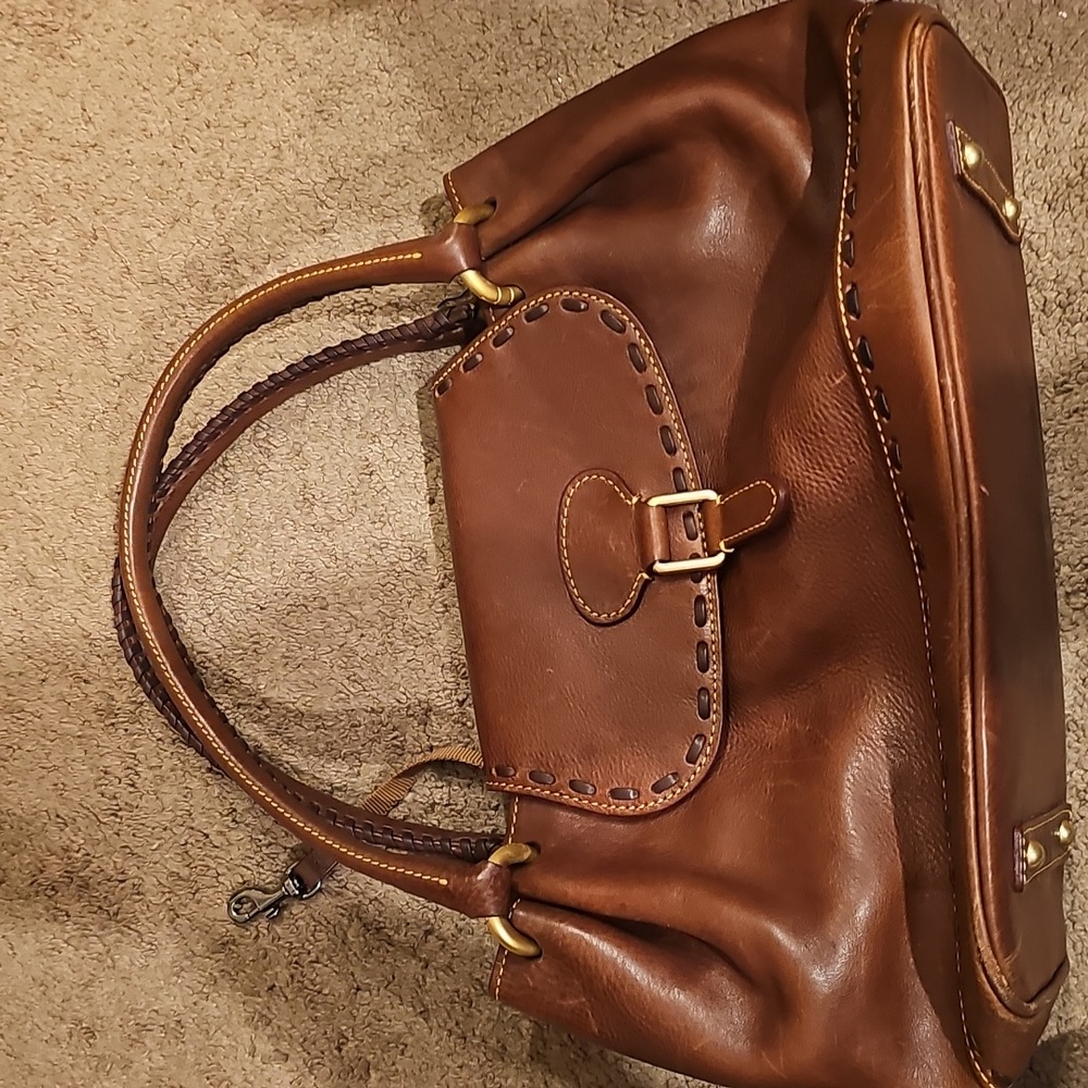 Dooney and Bourke Florentine flap purse..very good condition - Picture 8 of 11